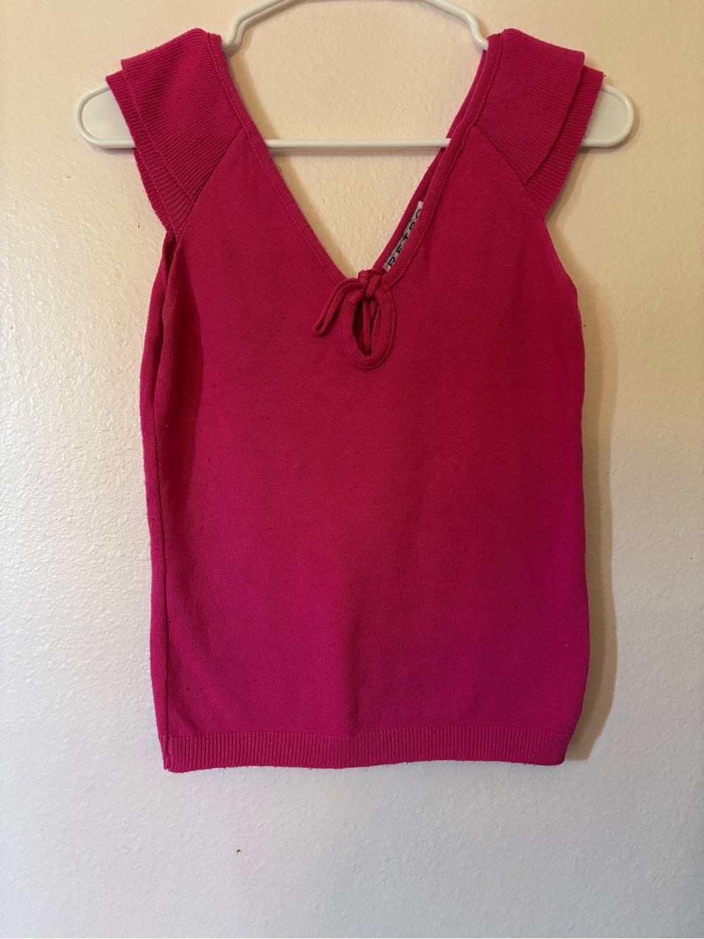 Women's Dark Pink V Neck Sleeveless Knit Top, Sweater Top, Size M